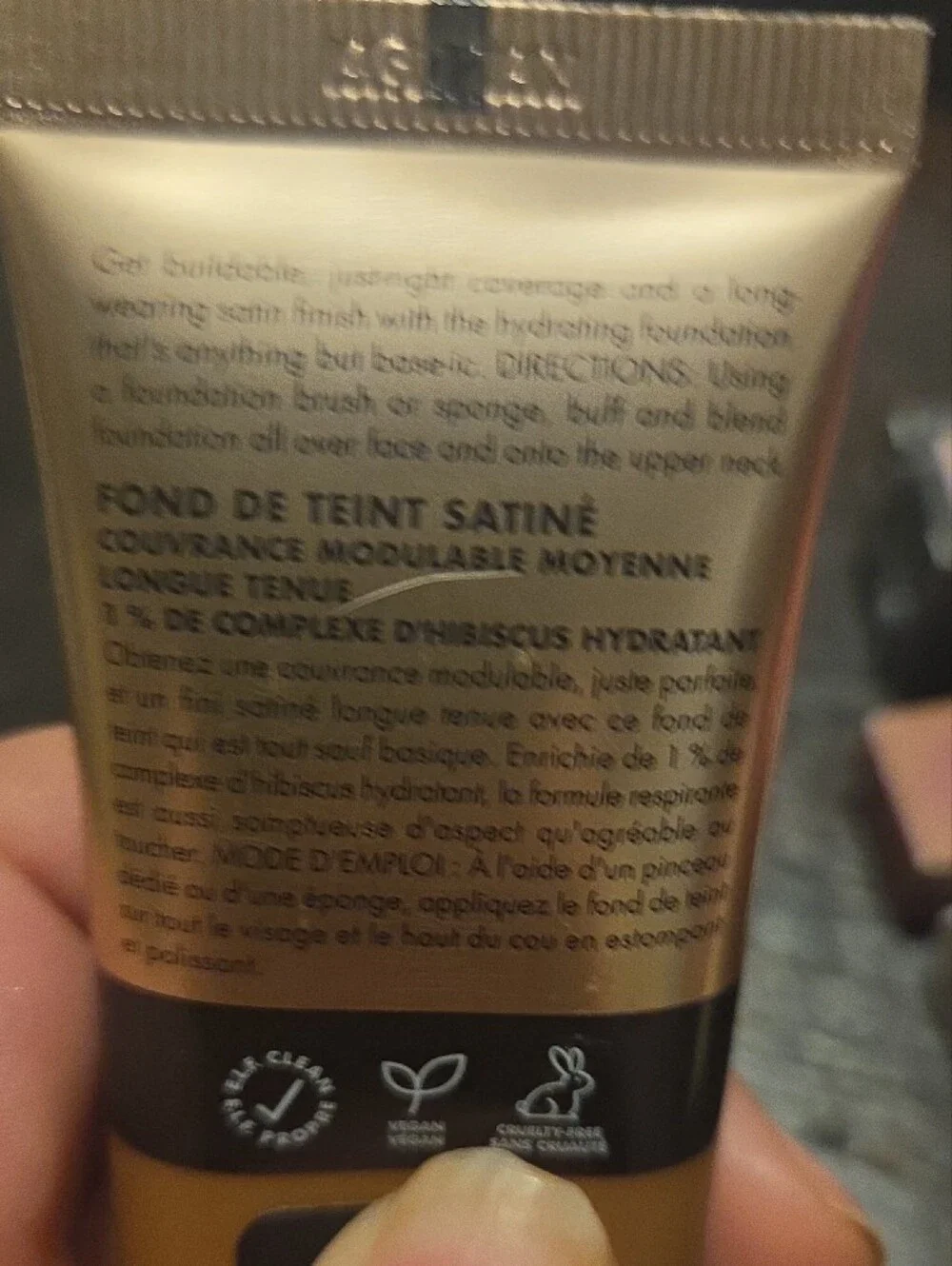 e.l.f. Soft Glam Satin Foundation - Deep Nuetral